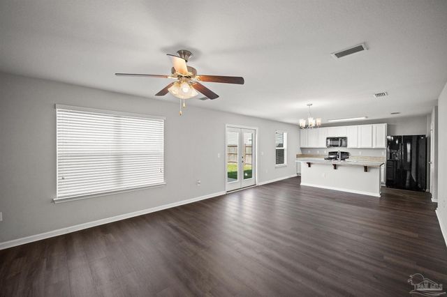 2238 Waltham St, Pensacola, FL 32505