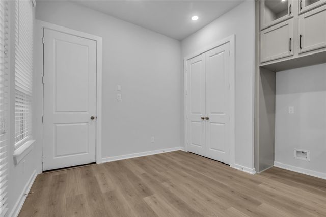 527 Cypress Valley Avenue, Montgomery, TX 77316