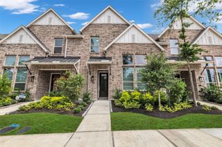 527 Cypress Valley Avenue, Montgomery, TX 77316