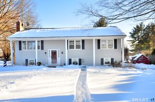 5 Maize Lane, East Granby, CT 06026