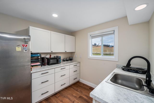 120 Hicks Road, Jonesborough, TN 37659