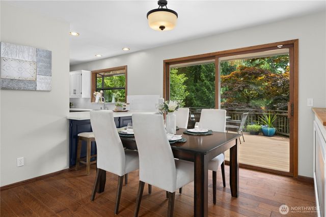 25803 SE 157th Street, Issaquah, WA 98027