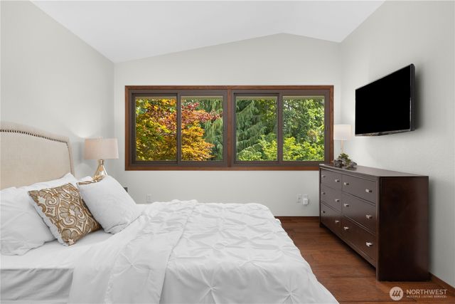 25803 SE 157th Street, Issaquah, WA 98027