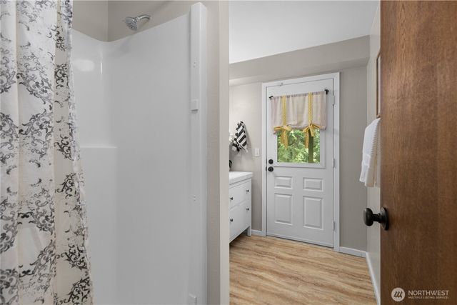 25803 SE 157th Street, Issaquah, WA 98027