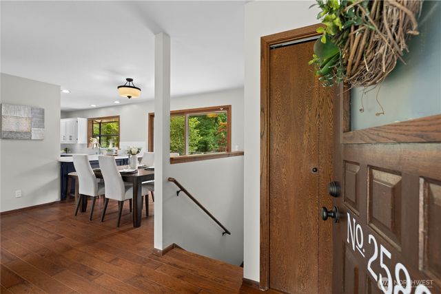 25803 SE 157th Street, Issaquah, WA 98027