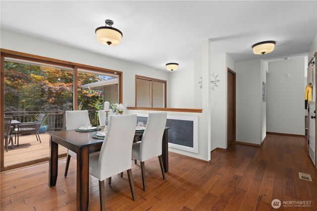 25803 SE 157th Street, Issaquah, WA 98027
