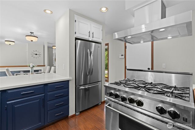 25803 SE 157th Street, Issaquah, WA 98027
