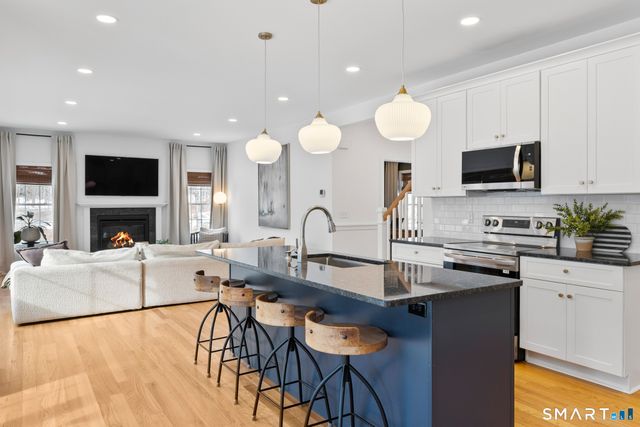 811 Pucker Street, Coventry, CT 06238