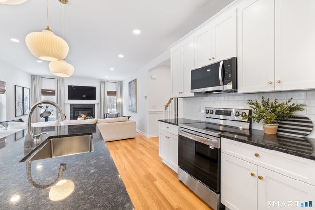 811 Pucker Street, Coventry, CT 06238