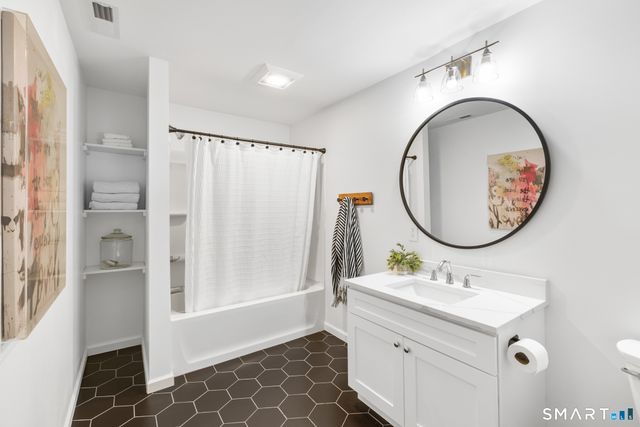 811 Pucker Street, Coventry, CT 06238