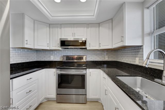 5499 Rattlesnake Hammock RD A-207, Naples, FL 34113