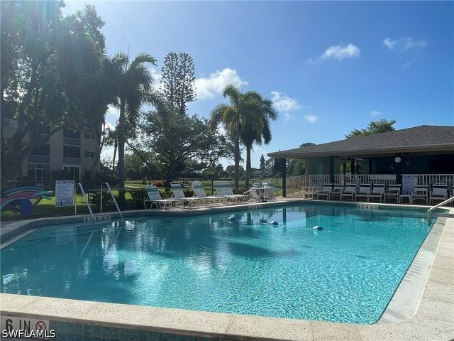 5499 Rattlesnake Hammock RD A-207, Naples, FL 34113