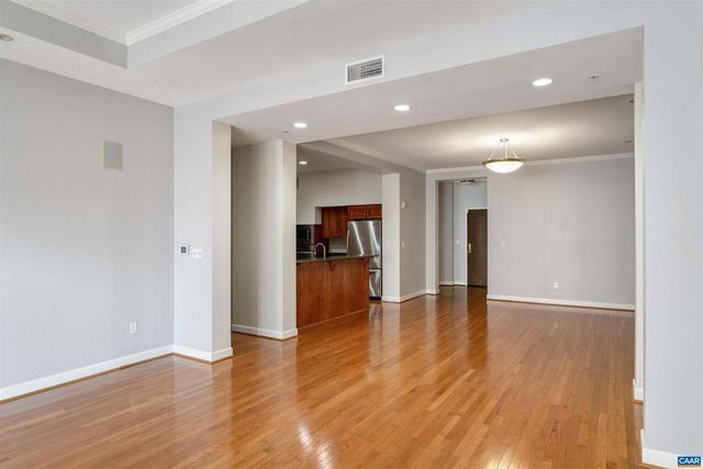 112 SE 5TH ST #3D, Charlottesville, VA 22902