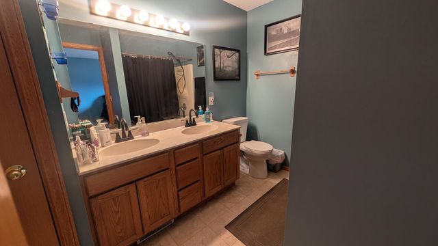 501 Cedar Court NE, Pine Island, MN 55963