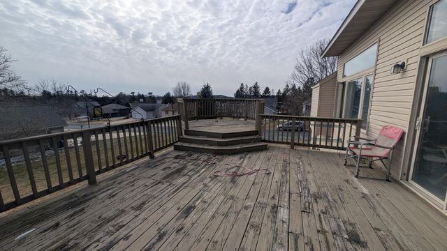 501 Cedar Court NE, Pine Island, MN 55963