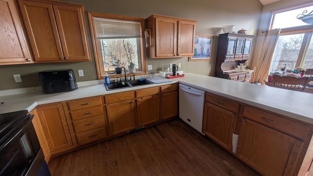 501 Cedar Court NE, Pine Island, MN 55963