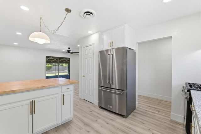 161 W Spring Lane, Lemoore, CA 93245