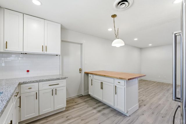 161 W Spring Lane, Lemoore, CA 93245