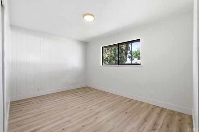 161 W Spring Lane, Lemoore, CA 93245