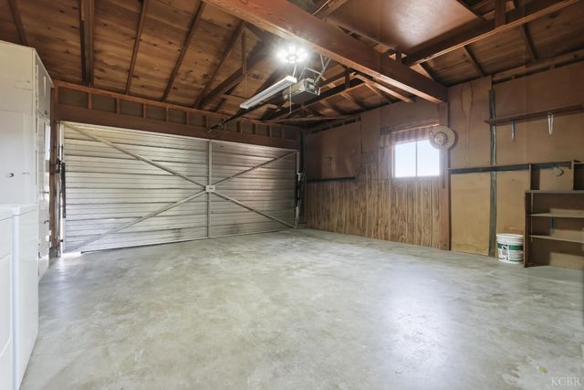 161 W Spring Lane, Lemoore, CA 93245