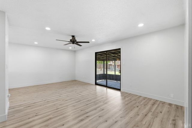 161 W Spring Lane, Lemoore, CA 93245