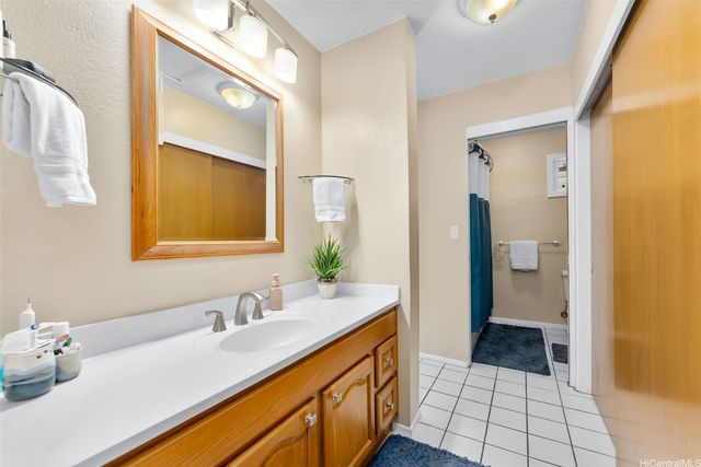 1357 Kaeleku Street, Honolulu, HI 96825