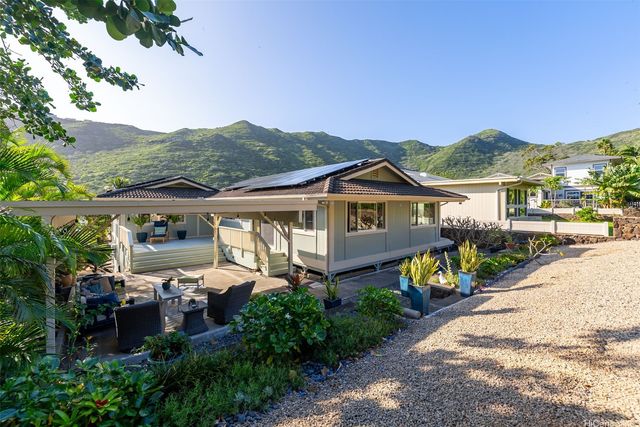 1357 Kaeleku Street, Honolulu, HI 96825