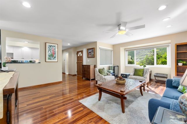 1357 Kaeleku Street, Honolulu, HI 96825