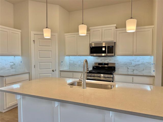 3927 Abingdon Drive, Norman, OK 73026
