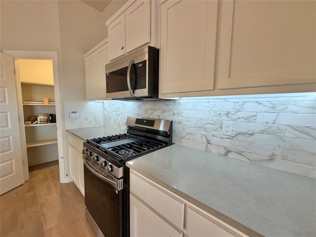 3927 Abingdon Drive, Norman, OK 73026