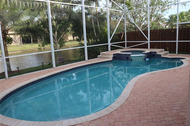 62 Gables Blvd 0, Weston, FL 33326