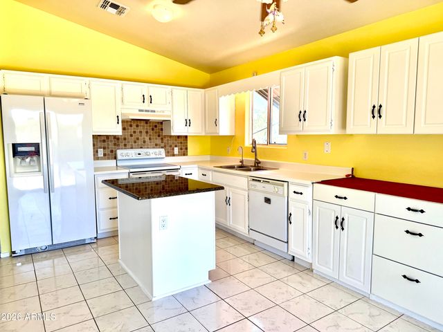 12600 W OBREGON Drive, Arizona City, AZ 85123