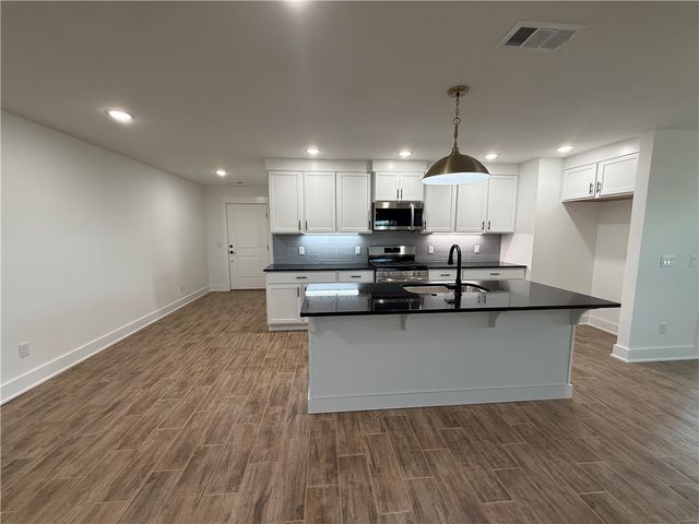 104 W Gilpin Street, Farmington, AR 72730