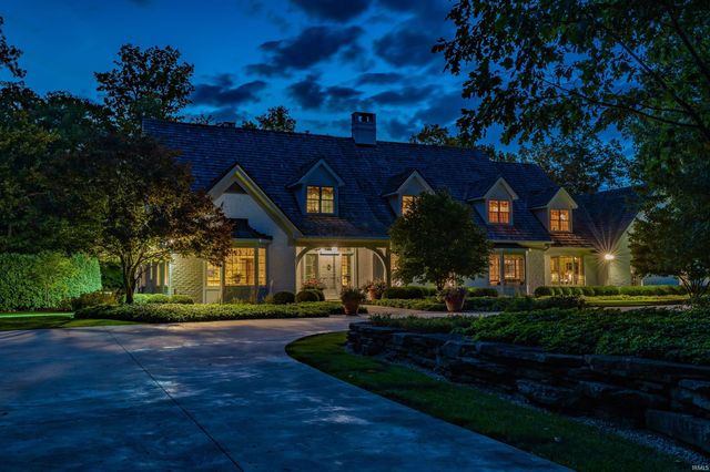 2910 Covington Lake Drive, Fort Wayne, IN 46804