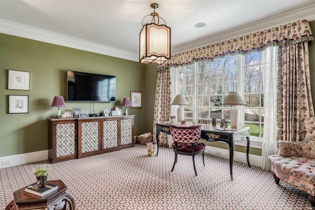 2910 Covington Lake Drive, Fort Wayne, IN 46804