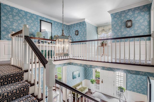 2910 Covington Lake Drive, Fort Wayne, IN 46804