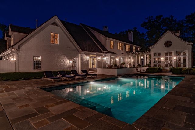 2910 Covington Lake Drive, Fort Wayne, IN 46804