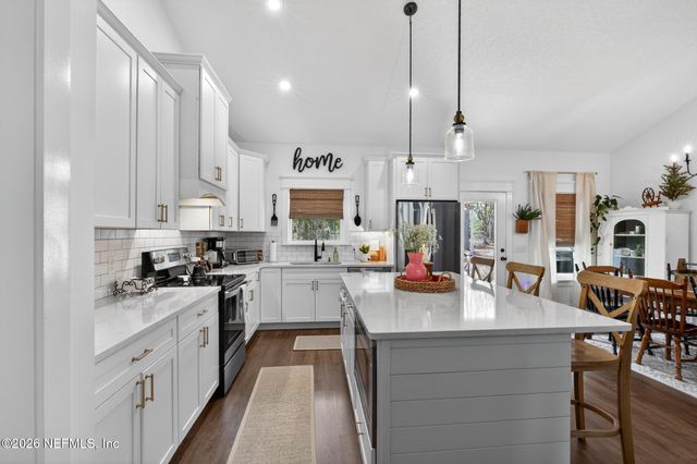 10690 S RUNWAY Circle, Glen St. Mary, FL 32040