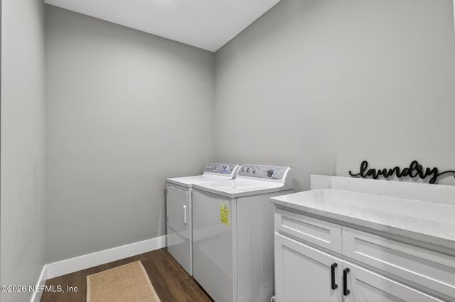 10690 S RUNWAY Circle, Glen St. Mary, FL 32040