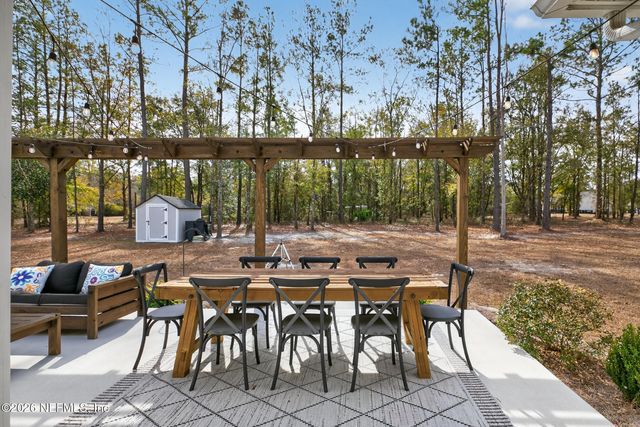 10690 S RUNWAY Circle, Glen St. Mary, FL 32040