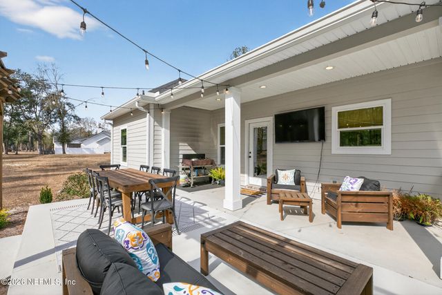 10690 S RUNWAY Circle, Glen St. Mary, FL 32040