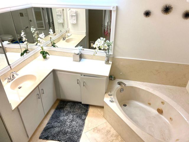 13770 Oneida Drive B2, Delray Beach, FL 33446