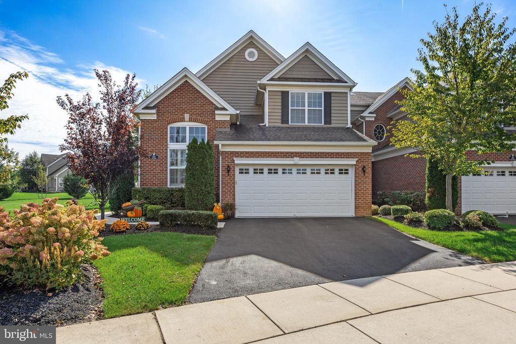 303 DYE WAY, MOORESTOWN, NJ 08057 — exterior