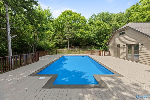 2517 Garth Road SE, Huntsville, AL 35801