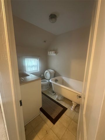 504 1st Street, Terrell, TX 75160