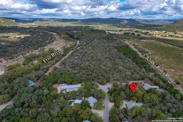 65 COMMANCHE CREEK RD, Concan, TX 78838