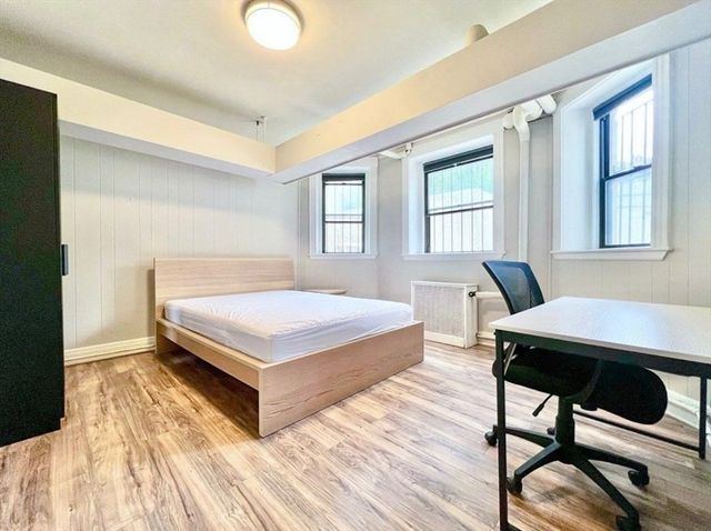 370 Chestnut Hill Ave B, Boston, MA 02135