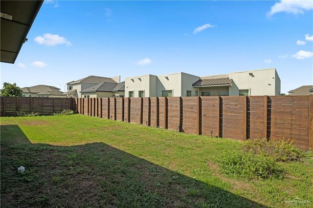 3604 E Bali Drive, Edinburg, TX 78542