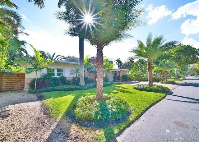 920 NE 72nd St, Miami, FL 33138