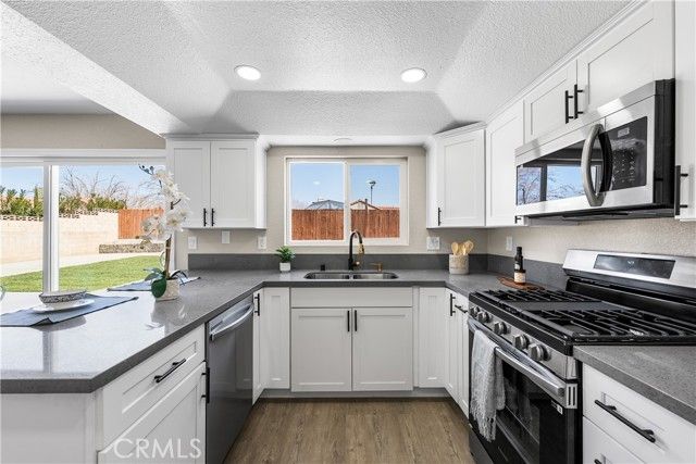 37634 Duffel Street, Palmdale, CA 93552